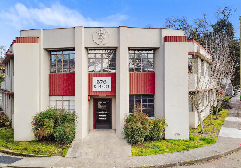 576-B-St-Santa-Rosa-CA-Building-Photo-1-Large